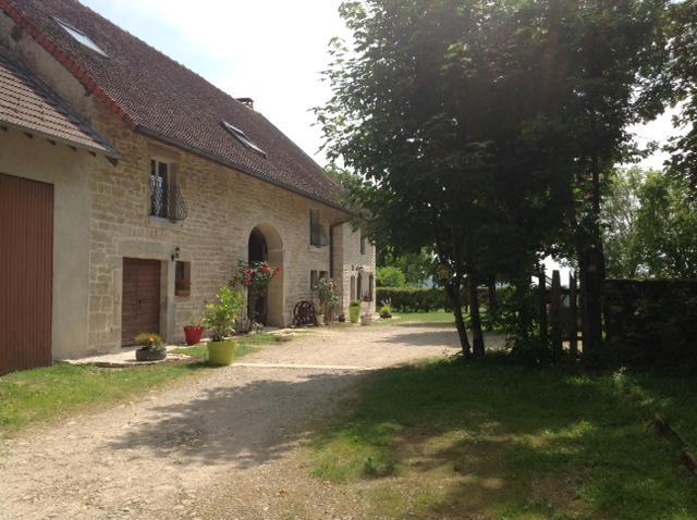 Chez Robert Et Catherine Dompierre-sur-Mont Kültér fotó